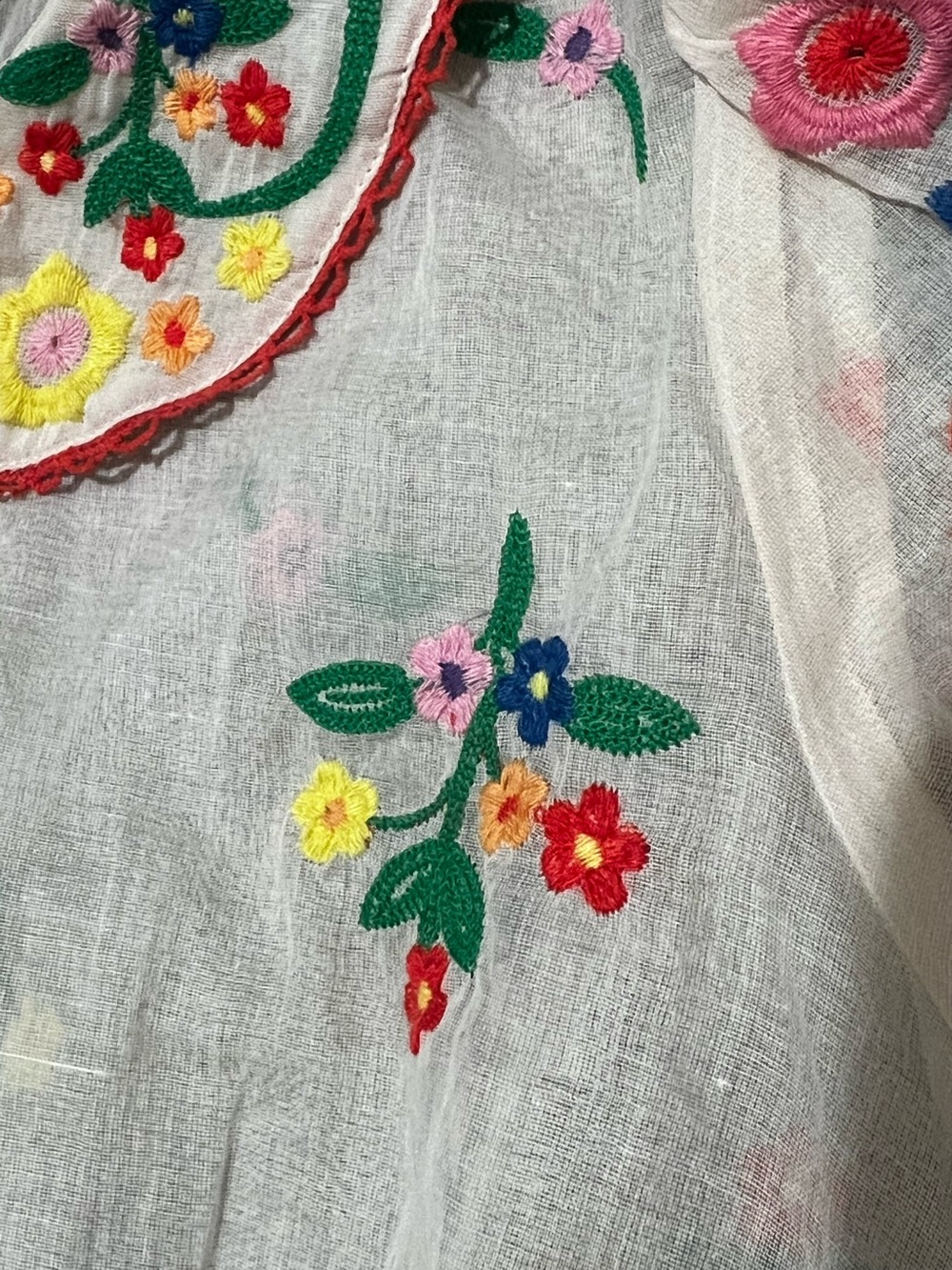 Bloggers fave Free People Flowers of Love embroidered sheer top ecru SZ small - Picture 14 of 16